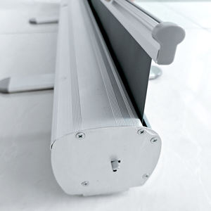 Support de bannière déroulante motorisé personnalisé en Chine - Product Image 5