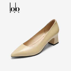 مضخات جلدية نسائية عصرية كعب مربع كلاسيكي للترفيه جلد طبيعي أنيق مدبب مريح شعار عمل خفيف - Product Image 4