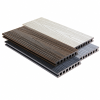Planche de terrasse en composite bois-plastique imperméable à l'eau, à grain de bois lisse et moderne, pour jardin et patio
