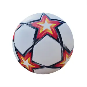 2023 Nieuwe Maat 5 Officiële Voetballen Met Aangepaste Logo Training Voetbal Nieuwste Topkwaliteit Goedkope Rubber Custom Voetballen