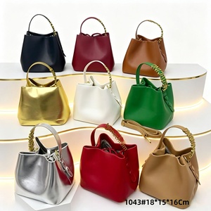 Bolso de Mano de PU para Mujer, Nuevo Bolso de Hombro y Bandolera Minimalista y Elegante con Forro de Poliéster, Cierre con Cordón y Hebilla - Product Image 2