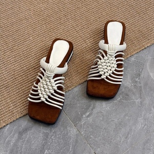 Sandales d'été bohèmes en cuir tressé pour femmes, talon carré, antidérapantes, résistantes à l'usure, mode décontractée, vente en gros, chaussures d'extérieur - Product Image 2