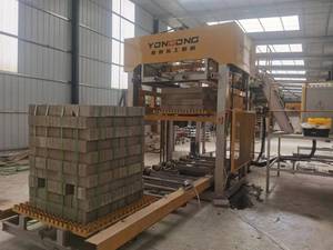 Machine à blocs <span class=keywords><strong>de</strong></span> béton automatique YD1200, machine à fabriquer des blocs creux, machine <span class=keywords><strong>de</strong></span> production <span class=keywords><strong>de</strong></span> briques en ciment - Product Image 2