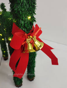 Décoration de Noël en forme de renne 3D - Renne artificiel en PVC avec éclairage LED fonctionnant sur piles, avec nœud rouge et clochettes dorées pour la maison et les fêtes - Product Image 3