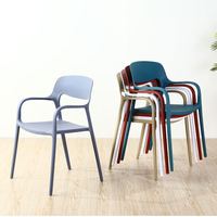 Fauteuil empilable en plastique au design moderne pour l'extérieur et le bureau à domicile, chaise de salle à manger, mobilier de maison