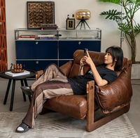 Fauteuil individuel STG en cuir marron, style moderne du milieu du siècle, avec structure en bois massif, pour salon ou hôtel