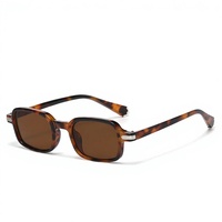 Nouvelles Lunettes de Soleil Carrées Rétro Européennes et Américaines à Rivets, Tendance Transfrontalière, Polyvalentes, Protection UV400 pour Femme