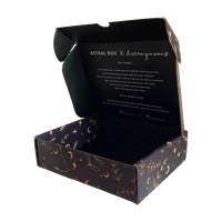 Boîte en carton ondulé noir avec logo personnalisé pour cadeaux, vêtements, chaussures, boîte écologique, boîtes d'expédition avec conception gratuite
