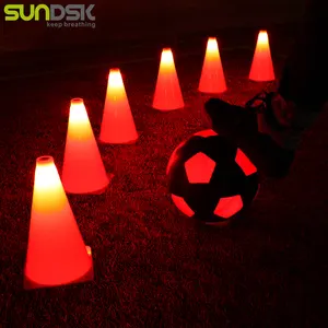 Glow In The Dark Lichtgevende Led Voetbal Sport Voetbal Weg Kegel Plastic Kegels Voor Voetbal Training
