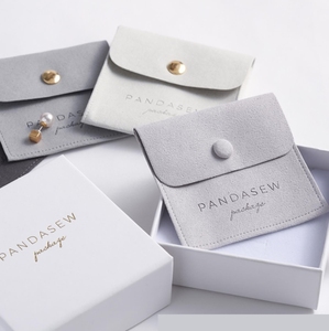 Joyero y bolsa de embalaje de cajón de anillo de cartón de papel rosa pequeño personalizado con logotipo impreso - Product Image 3