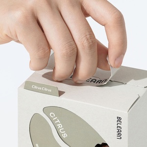 Scatola in cartone bianco stampata a colori con finestra per bevande caffè Blue Mountain Mocha Latte, confezione per caffè freddo specialty con maniglia. - Product Image 2