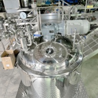 Machine de fabrication de mayonnaise homogénéisateur mélangeur réservoir émulsifiant sous vide lotion crème pour le corps cosmétique homogène 500L