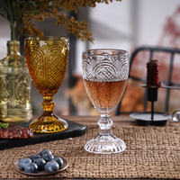 Verres à vin rétro de style européen de 10 onces, roses, à pied, avec motif en relief orné, gobelets à eau pour grands événements et restaurants de luxe