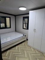 Maison conteneur préfabriquée intégrée de haute qualité, prête à l'emploi, extensible, facile à assembler, 2026, 40FT 20FT, bureau avec toilettes