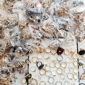 Bijoux Femmes Nouveau Design Vente en Gros Usine Mixte Vendus par Douzaine Prix Inférieur à 0,2 <span class=keywords><strong>Dollar</strong></span>/Pièce Bagues Multiples Tendance - Product Image 1