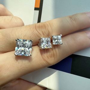 Pendientes de Plata de Ley 925 con Circonita Cúbica 5A Cuadrada, Hipoalergénicos, Resistentes al Deslustre, Chapados en Rodio, de Dylam Luxury - Product Image 6