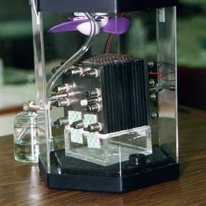 25W 50W 100W 200W Tragbare <span class=keywords><strong>DMFC</strong></span> Direkt-Methanol-Brennstoffzelle für Erkundung und Notfall-Rettungs-Stromversorgung - Product Image 6