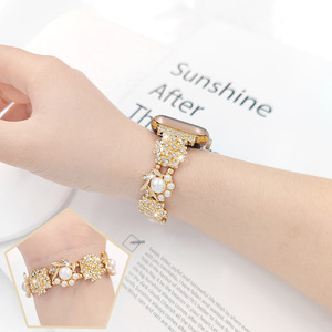 Correa de Lujo con Eslabones Retorcidos de Cristal para <span class=keywords><strong>Apple</strong></span> <span class=keywords><strong>Watch</strong></span> S9 y Ultra - Elegante Correa de Pulsera con Diamantes - Product Image 5