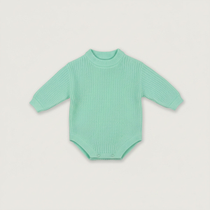 Combinaison bébé garçon en coton 100% tricoté, couleur unie, boutons YKK, hiver, ODM & OEM Vietnam. - Product Image 1