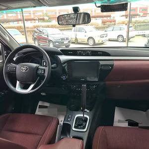 <span class=keywords><strong>Camioneta</strong></span> <span class=keywords><strong>Hilux</strong></span> <span class=keywords><strong>2020</strong></span> Disponible en Stock, Volante a la Izquierda, Automática, Turbo, 4 Asientos, 4x4, Buen Estado, Usada, Euro VI, Exportación Global - Product Image 3