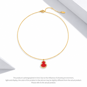 Collier pendentif gourde en acrylique rouge, acier inoxydable, zircon, plaqué or 14K sous vide, chaîne réglable 41+6 cm - Product Image 1