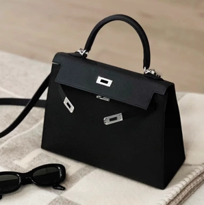 <b>Black</b> Leather Evening <b>Clutch</b> <b>Bag</b> with Chain Strap Elegant Shoulder Purse <b>for</b> <b>Wedding</b> Party up to 1L Capacity - Product Image 2