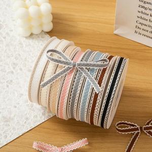 Ruban à carreaux à bord festonné en polyester délicat de 0,9 cm et 20 yards pour scrapbooking et loisirs créatifs – Grande Vente - Product Image 1