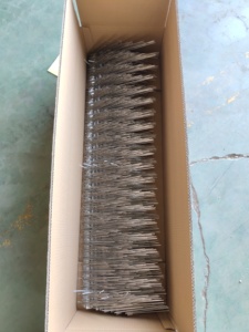 Pointes <span class=keywords><strong>anti</strong></span>-oiseaux rigides en acier inoxydable soudé pour panneaux solaires, <span class=keywords><strong>gouttières</strong></span>, maison et jardin (Écologiques) - Product Image 4