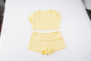 Ensemble deux pièces décontracté et sportif, style sexy et tendance, couleur unie, effet amincissant, manches courtes et short, ambiance américaine - Product Image 6