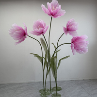 Großhandel Riesige Blumen-Requisiten Künstliche Riesen-Papierblumen Organza Silberne Tulpen Hochzeitsbühnen-Dekoration