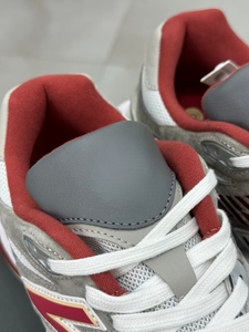 Chaussures de sport pour hommes de qualité supérieure, version classique, nouvelle conception, respirantes, course à pied, baskets 9060, amortissement des chocs, sport - Product Image 4