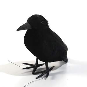 Corbeau réaliste à plumes noires de 7,9 pouces pour Halloween, avec bande élastique pour l'épaule, accessoires de costume pour fête dansante et cosplay - Product Image 3