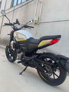 <span class=keywords><strong>Moto</strong></span> Naked Rétro <span class=keywords><strong>CLX</strong></span> 250 d'occasion en excellent état, moteur 250cc refroidi par liquide, freins ABS, affichage numérique - Product Image 5