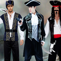 Halloween-Kostüm für Männer Frauen Sexy Piraten Karibik TV-Charakter inspiriert Adult Masquerade Performance-Kleid mit Umhang