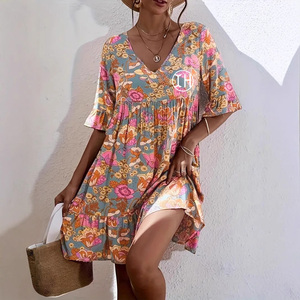 Robe trapèze en satin et mousseline de soie pour femme, collection été 2026, style bohème, imprimée, à manches mi-longues, col en V, ample et confortable, idéale pour les loisirs et les vacances - Product Image 3