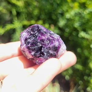 Cristales de Fluorita Púrpura Natural al por Mayor, Gemas Púrpuras en Bruto para Joyería, Decoración del Hogar y Colección de Minerales - Product Image 3