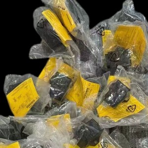 สวิตช์ตรวจจับวัตถุแบบเหนี่ยวนำ TURCK รุ่น Bi15-CP40-VP4X2 IP67 ตัวเซ็นเซอร์ทำจากอลูมิเนียมอัลลอยด์ สำหรับใช้งานในอุตสาหกรรม - Product Image 1