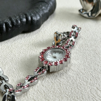 Jam Tangan Gelang Bunga Berhias Rhinestone Vintage Mewah untuk Wanita Perhiasan Fashion Jam Tangan Quartz Logo Kustom OEM ODM
