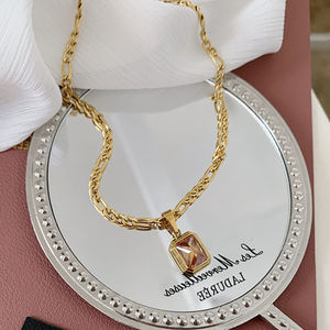 Collana con Ciondolo Quadrato in Acciaio Inossidabile Placcato <span class=keywords><strong>Oro</strong></span> 18k con Zirconi Cubici, Gioielli Delicati Personalizzati all'Ingrosso - Product Image 4