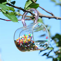 Produits en gros, gobelets en verre transparent à double paroi faits à la main avec de nombreux cœurs aimants pour cadeau de Noël