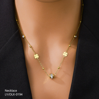 Collier tendance anti-corrosion pour femme en acier inoxydable plaqué or 18 carats avec pendentif diamant arc-en-ciel en zircon cubique – Grande vente