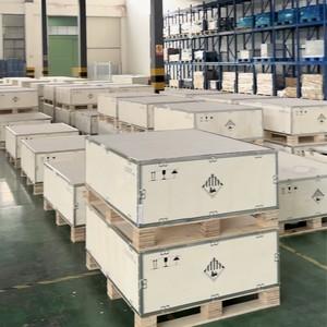 Batterie de stockage d'énergie montée sur rack Yangde Electric 143 kWh LiFePO4 IP54 Refroidissement par air Hybride Réseau RS485 Usage industriel - Product Image 3