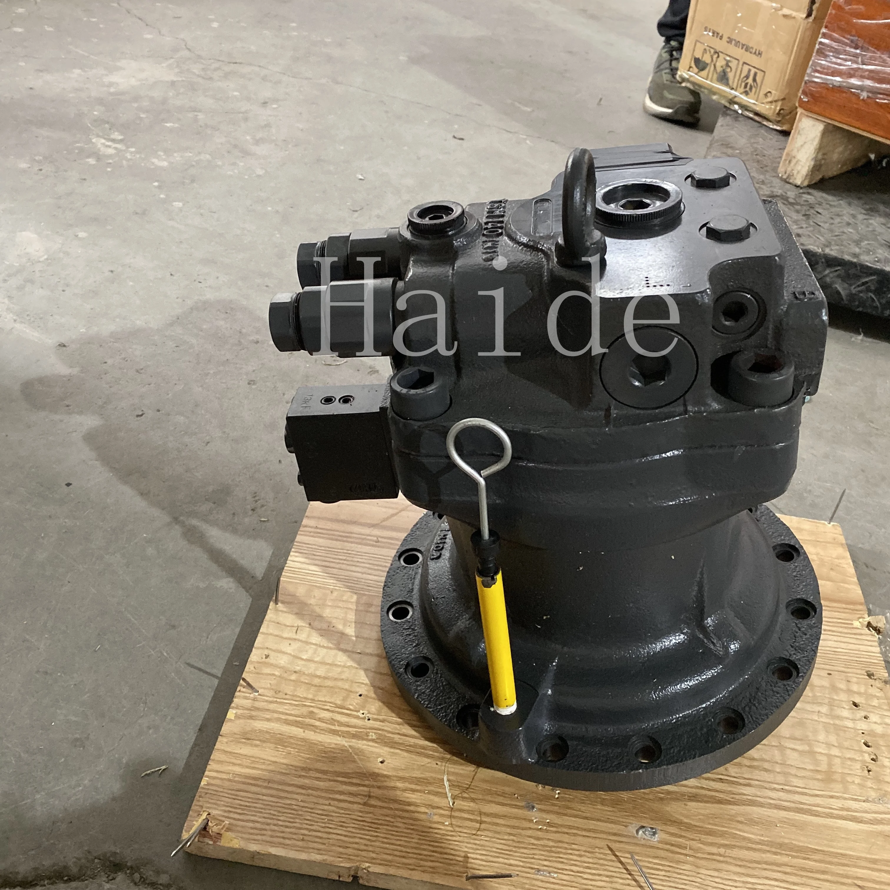 Doosan DX225 Swing Motor - Reliable Excavator Spare Part