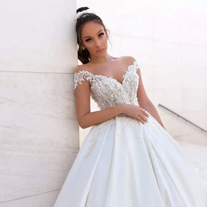 Abiti da <span class=keywords><strong>Sposa</strong></span> LY-WD1274 Vestidos De Novia Abito Nuziale in Raso con Ricami in Pizzo e Applicazioni Stile Principessa per Spose Taglie Forti - Product Image 2