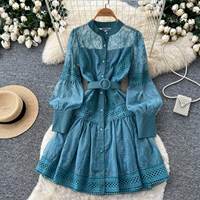 Robe décontractée élégante pour femmes, coupe trapèze, dentelle ajourée, broderie, manches longues, avec ceinture, pour tous les jours