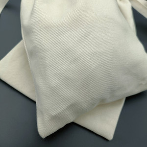 Bolsa de Lona de Algodón Calico al por Mayor con Cordón y Volantes, Bolsa de Regalo Personalizada con Logotipo - Product Image 4