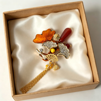 Bros Rumbai Ginkgo Miao Buatan Tangan Oriental dengan Batu Akik Merah dan Zirkon untuk Mantel, Cheongsam, Hiasan Sehari-hari