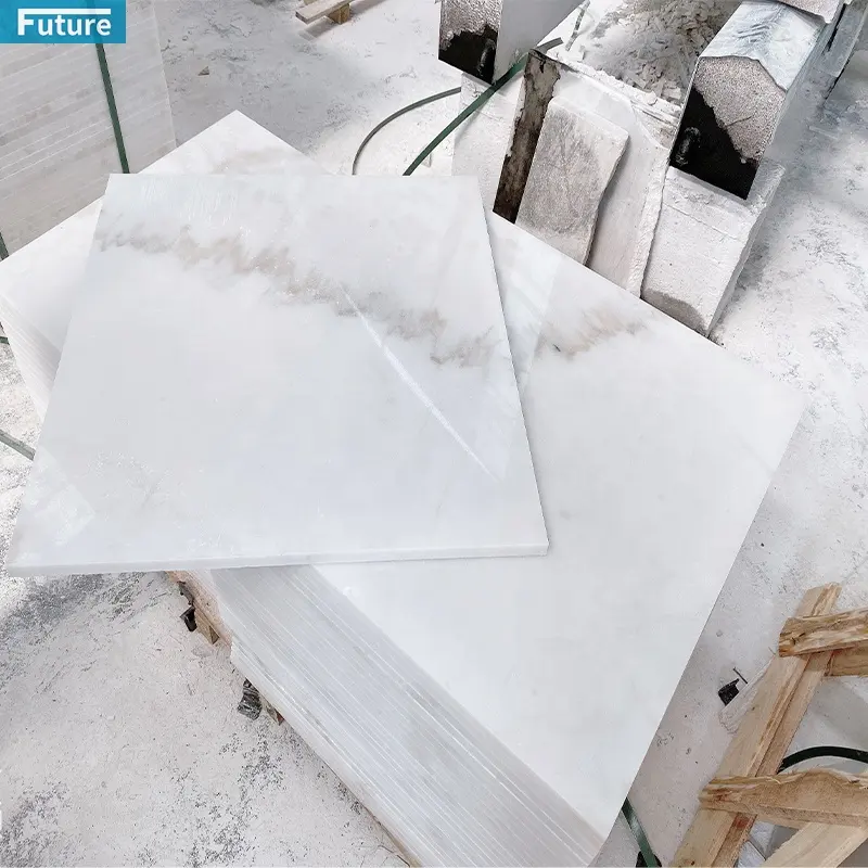 Preiswert chinesischer Guangxi-Weißer Marmor große natürliche weiße Marmor-Plattenfliese für Badezimmer und Wohnzimmer