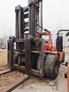 รถยกตู้คอนเทนเนอร์ Kalmar DRG450 มือสอง ขนาด 45 ตัน รุ่น Gloria Red450 พร้อมอุปกรณ์ Toplift Spreader สำหรับใช้งานในท่าเรือ - Product Image 2