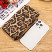 Dompet Panjang Kulit PU Motif Macan Tutul dengan Tali Pergelangan Tangan, Banyak Slot Kartu, Kantong Uang, Dompet Wanita Modis